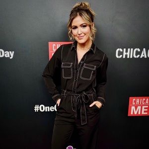 EXPRESS BLACK & WHITE TRIM JUMPSUIT WITH TIE XXS